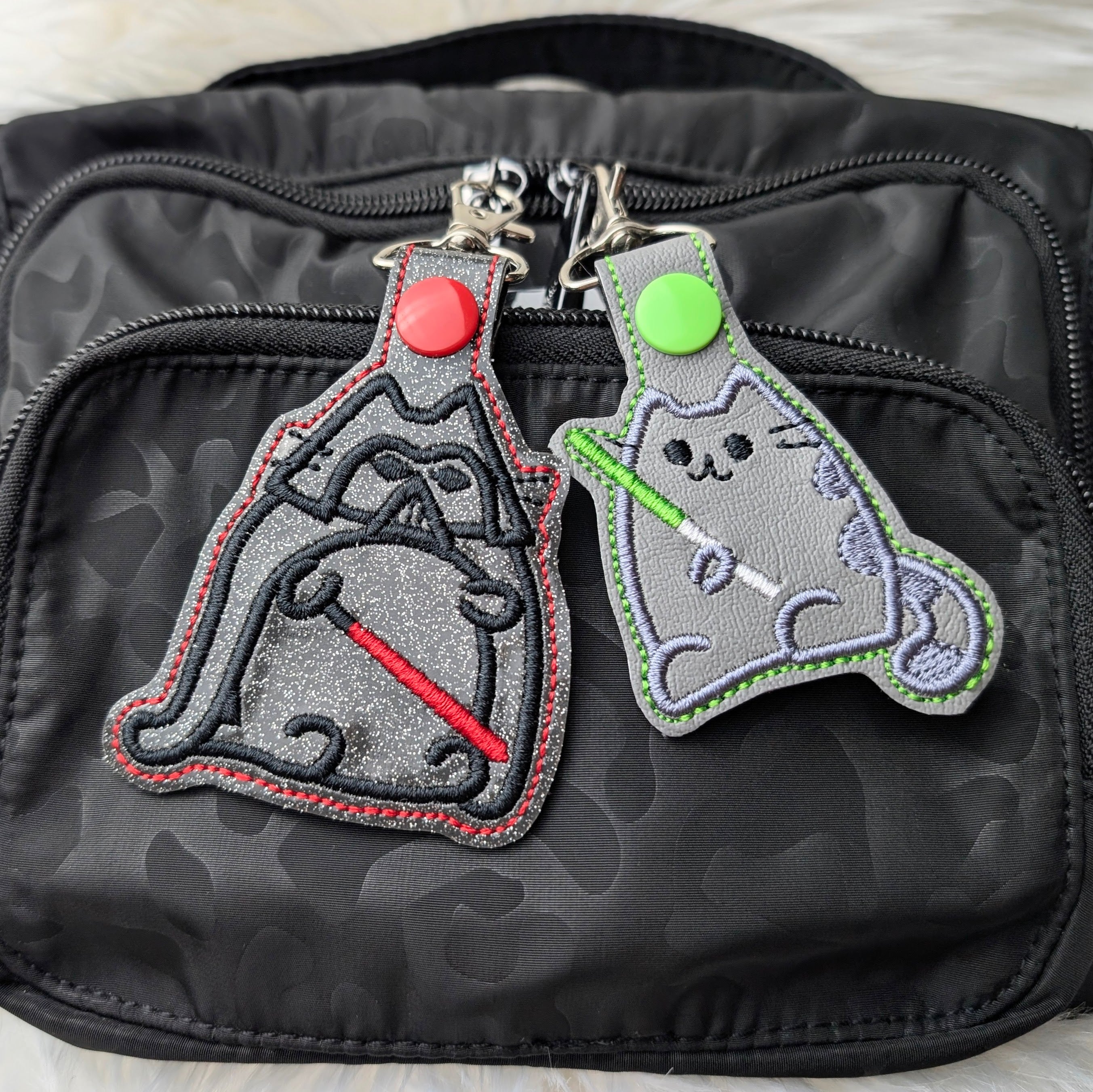 Chonky Star Battle Cats Snap Tab Keychains