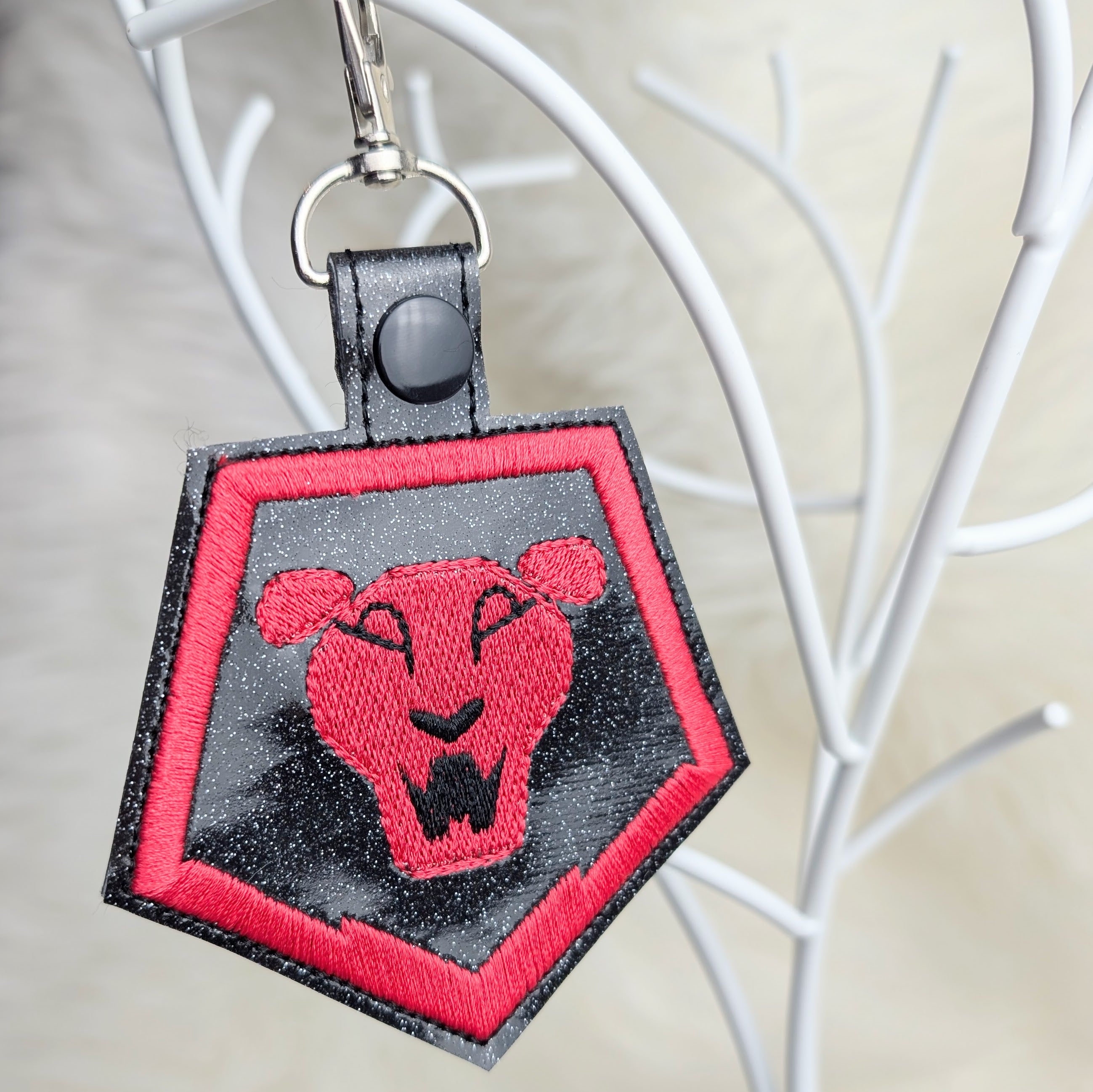 Hunter and Pop Stars Logos Snap Tab Keychain