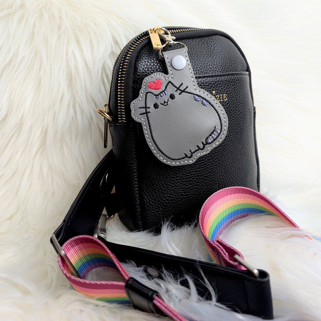 Chonky Grey Cat Snap Tab Keychain