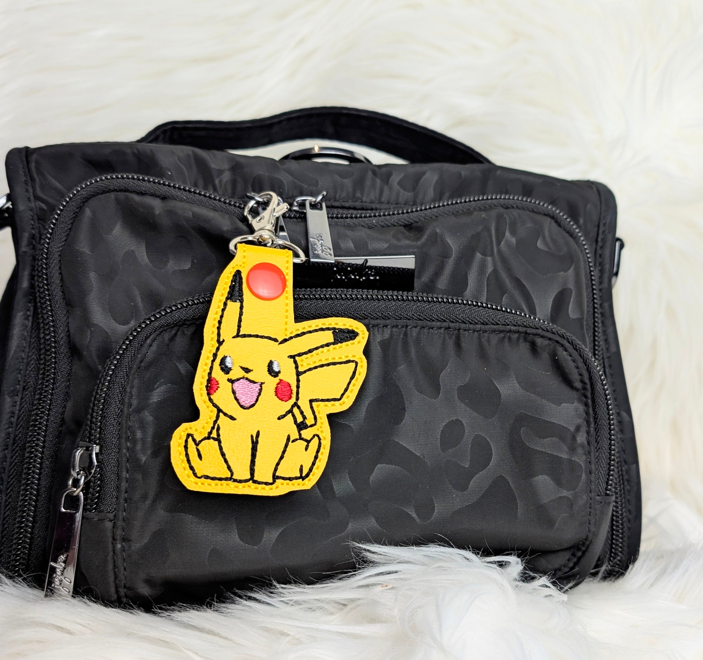 Electric Mouse Snap Tab Keychain